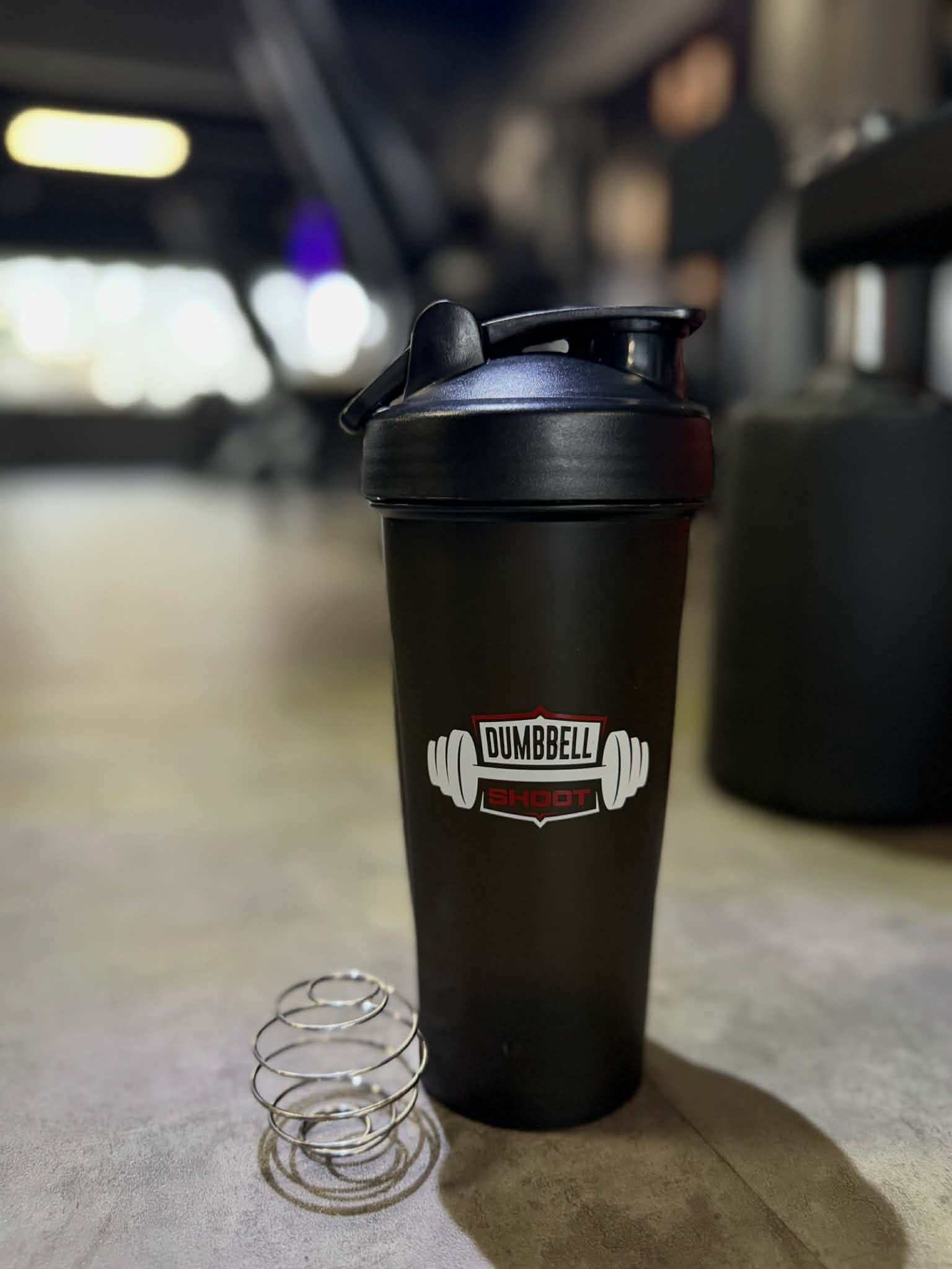 Dumbbell Shake-r